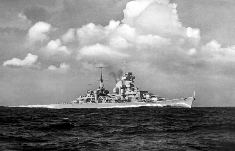 Heavy cruiser Prinz Eugen